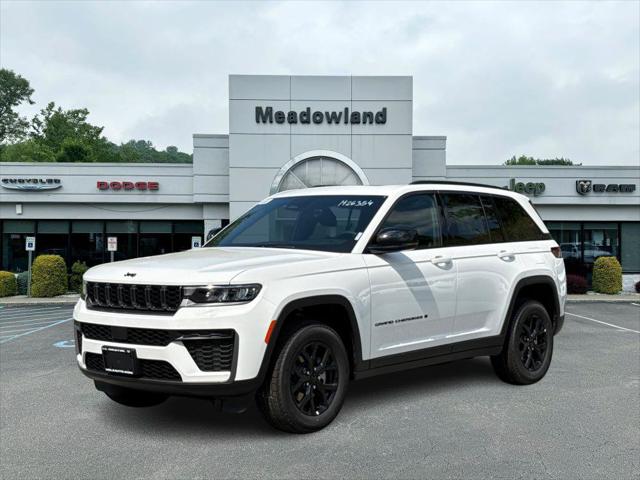 2026 Jeep Grand Cherokee Altitude 4x4 for sale in Carmel, NY