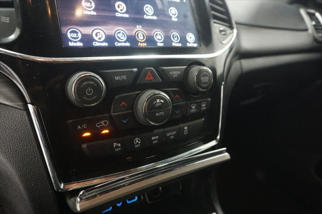 2021 Jeep Grand Cherokee Laredo X 4x2