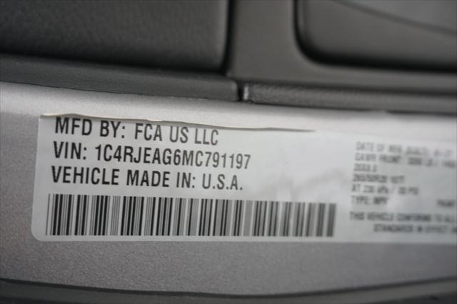 2021 Jeep Grand Cherokee Laredo X 4x2