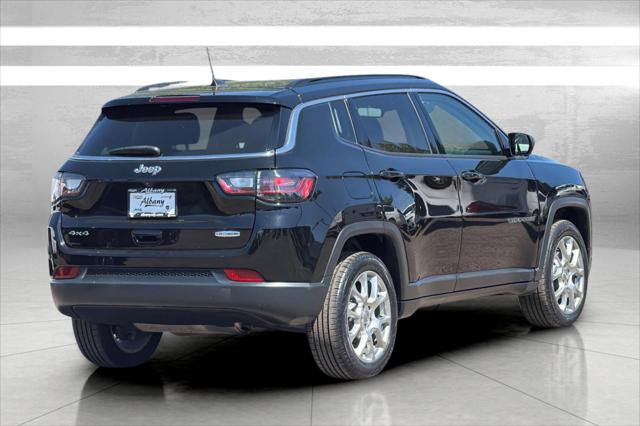 2022 Jeep Compass Latitude Lux 4x4