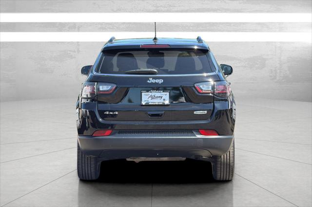 2022 Jeep Compass Latitude Lux 4x4