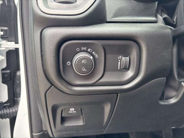 2026 Ram 1500 Warlock Crew Cab 4x4 57 Box