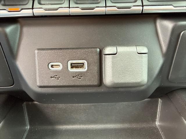 2022 GMC Sierra 1500 Limited 4WD Crew Cab Short Box Elevation