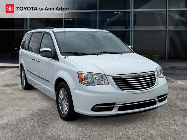 2015 Chrysler Town & Country Touring-L for sale in Ann Arbor, MI