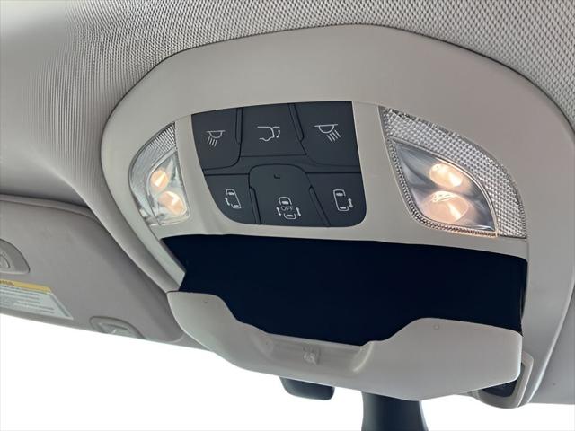 2017 Chrysler Pacifica Limited for sale in Forest City, IA