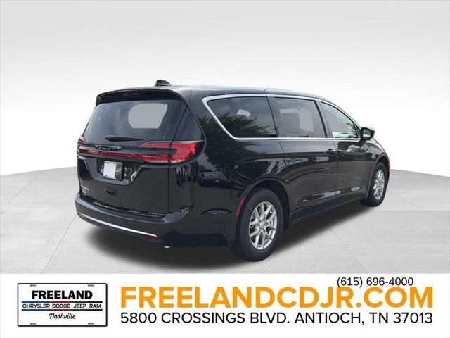 2027 Chrysler Pacifica PACIFICA SELECT