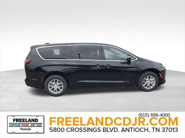 2027 Chrysler Pacifica PACIFICA SELECT