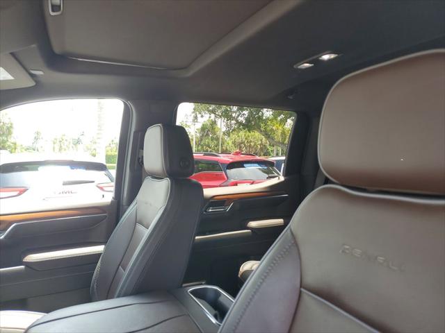2023 GMC Sierra 1500 4WD Crew Cab Short Box Denali