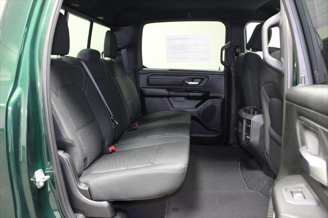 2026 Ram 1500 Express Crew Cab 4x4 5'7" Box