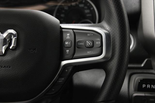 2026 Ram 1500 Express Crew Cab 4x4 5'7" Box