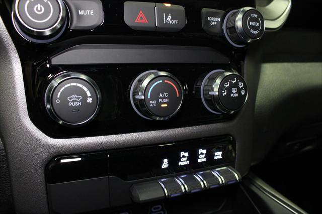 2026 Ram 1500 Express Crew Cab 4x4 5'7" Box