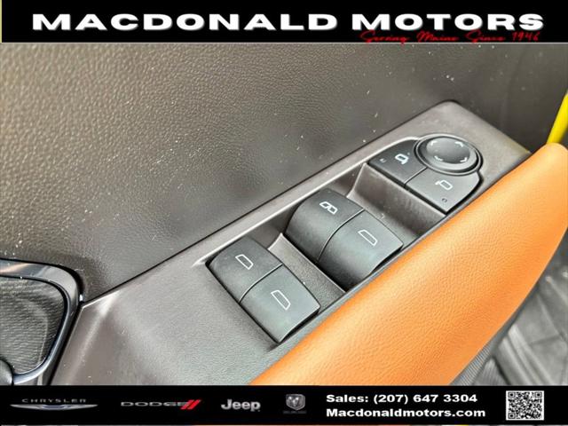 2024 GMC Canyon 4WD AT4