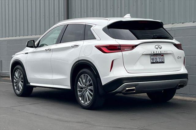 2023 INFINITI QX50 LUXE