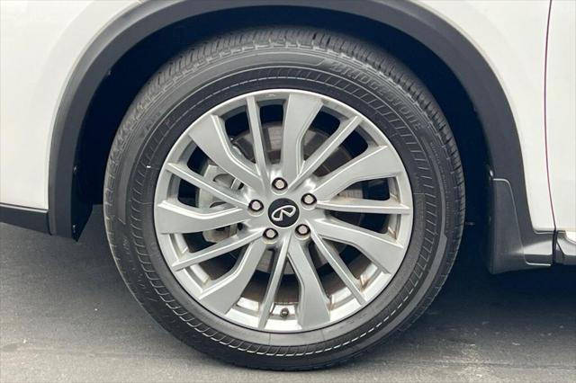 2023 INFINITI QX50 LUXE
