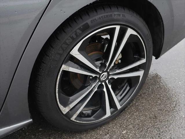 2023 Nissan Sentra SR Xtronic CVT