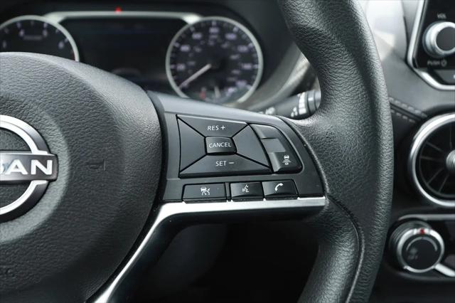 2024 Nissan Sentra SV Xtronic CVT