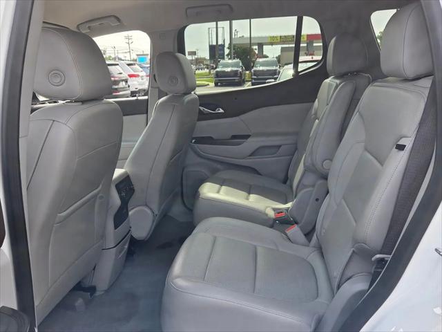2023 GMC Acadia AWD SLT