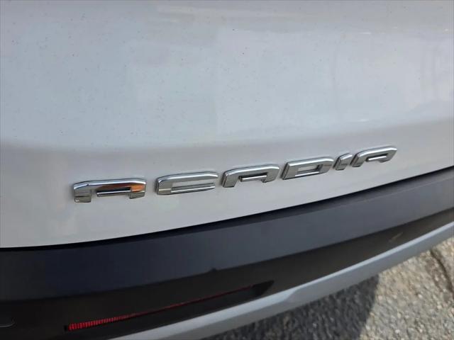 2023 GMC Acadia AWD SLT
