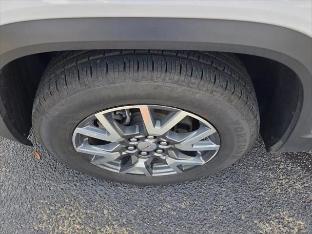 2023 GMC Acadia AWD SLT