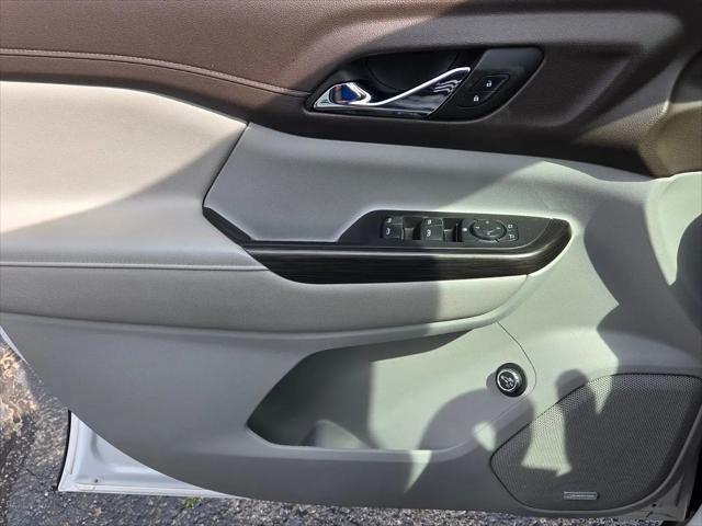2023 GMC Acadia AWD SLT