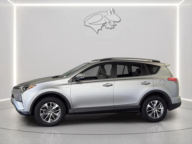 2017 Toyota RAV4 Hybrid XLE