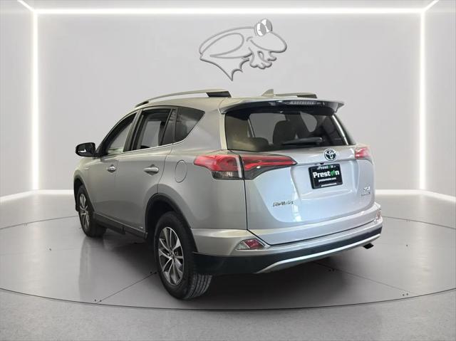 2017 Toyota RAV4 Hybrid XLE