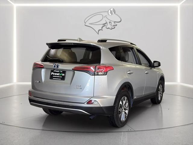 2017 Toyota RAV4 Hybrid XLE