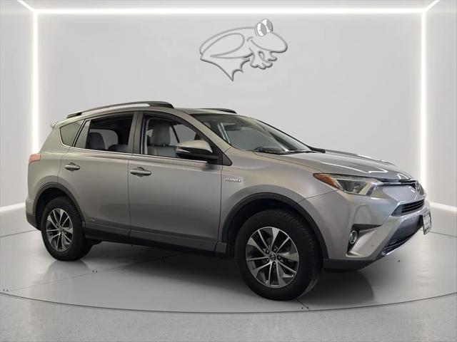 2017 Toyota RAV4 Hybrid XLE