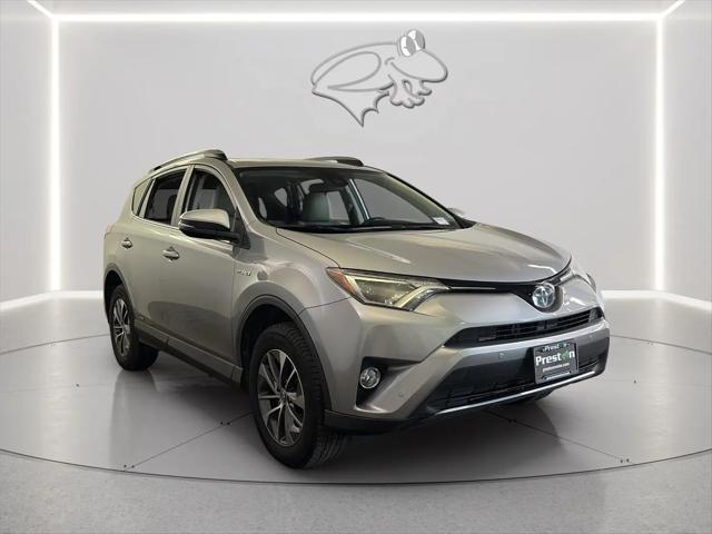 2017 Toyota RAV4 Hybrid XLE