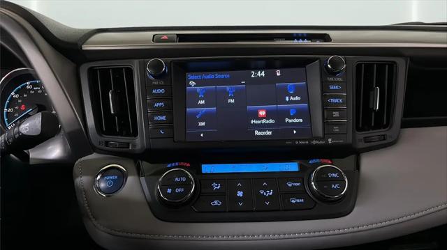 2017 Toyota RAV4 Hybrid XLE
