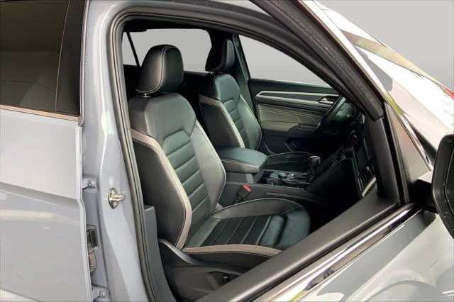 2023 Volkswagen Atlas Cross Sport 3.6L V6 SEL Premium R-Line