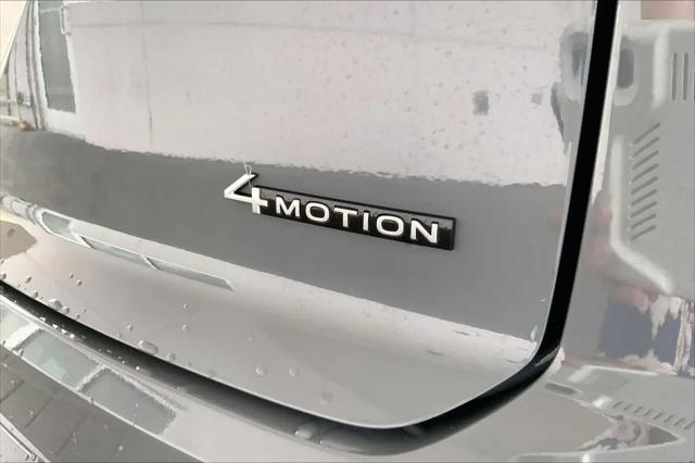 2023 Volkswagen Atlas Cross Sport 3.6L V6 SEL Premium R-Line