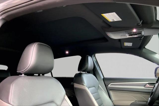 2023 Volkswagen Atlas Cross Sport 3.6L V6 SEL Premium R-Line