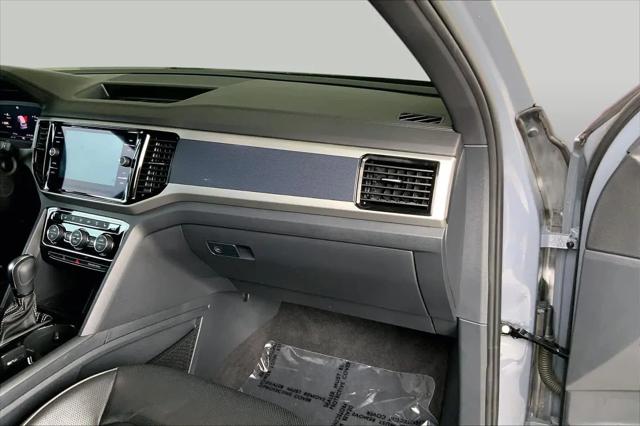 2023 Volkswagen Atlas Cross Sport 3.6L V6 SEL Premium R-Line