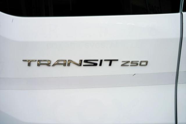 2018 Ford Transit Medium Roof w/Sliding Side Door w/LWB