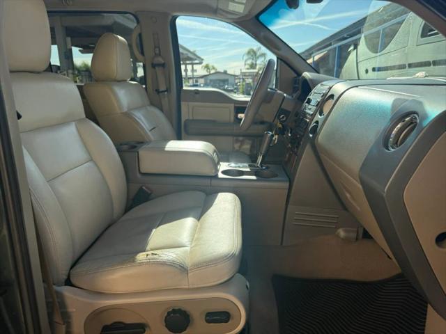 2004 Ford F-150 LARIAT