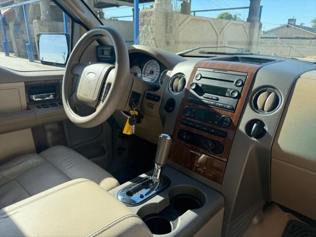2004 Ford F-150 LARIAT