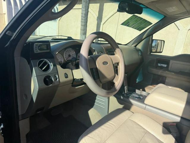 2004 Ford F-150 LARIAT