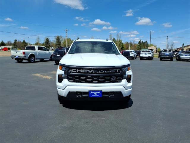 2023 Chevrolet Silverado 1500 4WD Crew Cab Standard Bed Custom