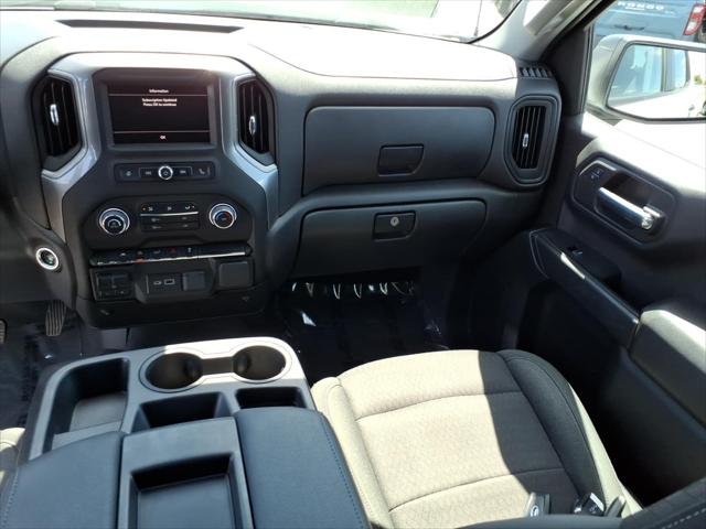 2023 Chevrolet Silverado 1500 4WD Crew Cab Standard Bed Custom