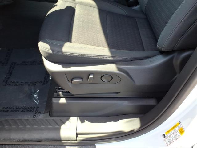 2023 Chevrolet Silverado 1500 4WD Crew Cab Standard Bed Custom