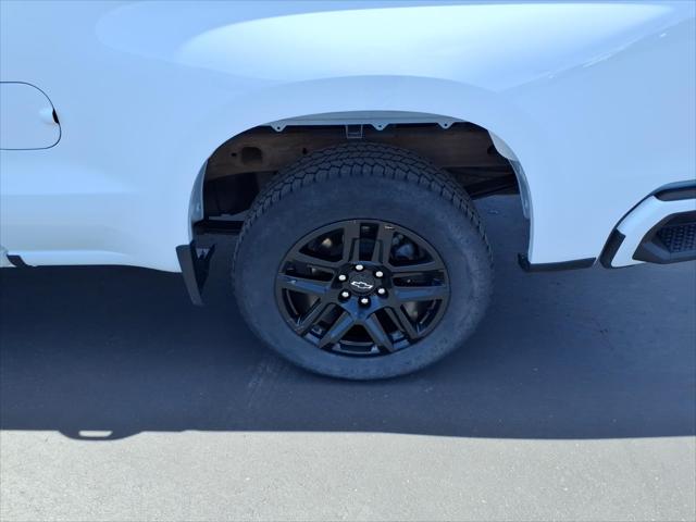 2023 Chevrolet Silverado 1500 4WD Crew Cab Standard Bed Custom