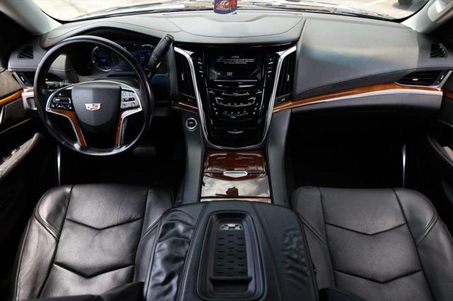2016 Cadillac Escalade Standard