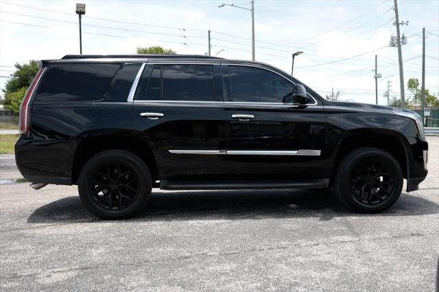 2016 Cadillac Escalade Standard