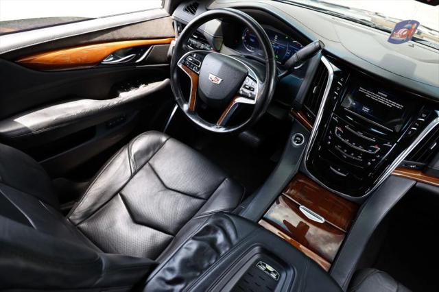 2016 Cadillac Escalade Standard