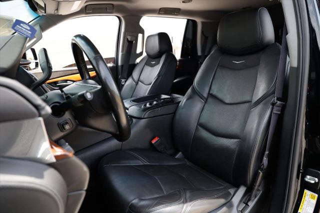2016 Cadillac Escalade Standard