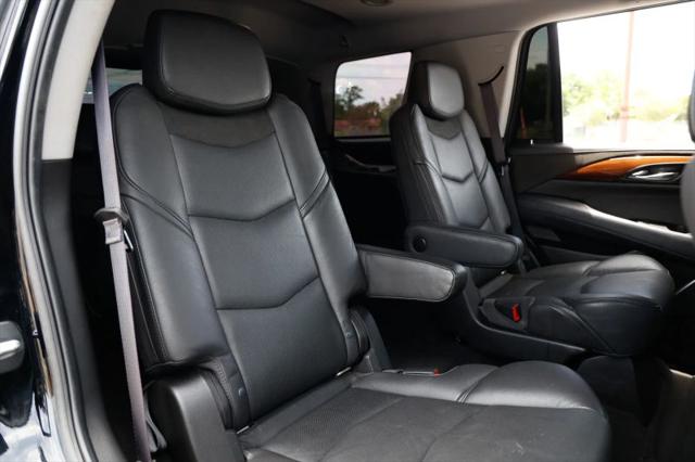 2016 Cadillac Escalade Standard