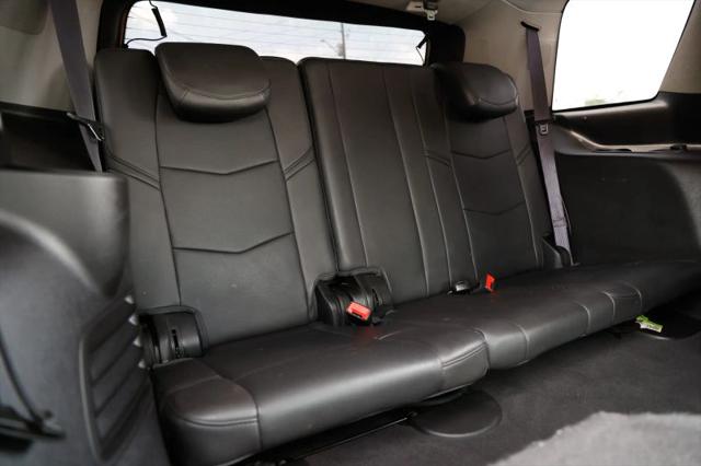 2016 Cadillac Escalade Standard