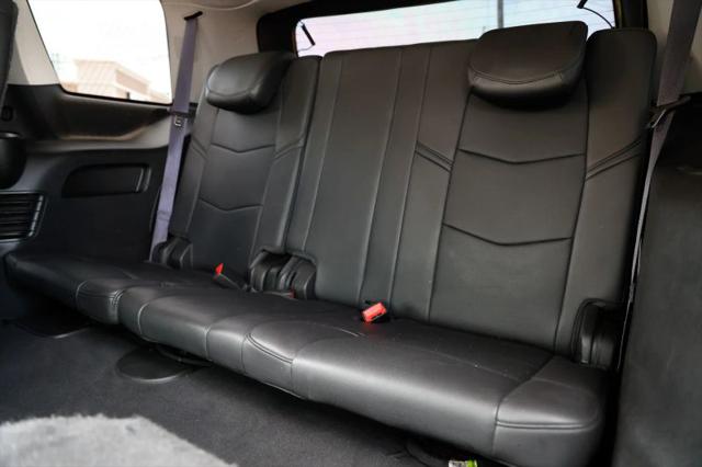 2016 Cadillac Escalade Standard