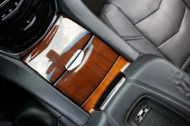 2016 Cadillac Escalade Standard